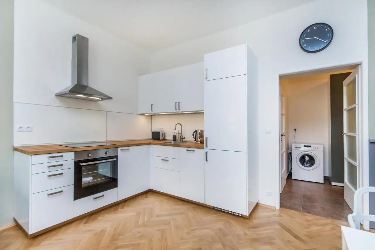 Flora Apartments Prague