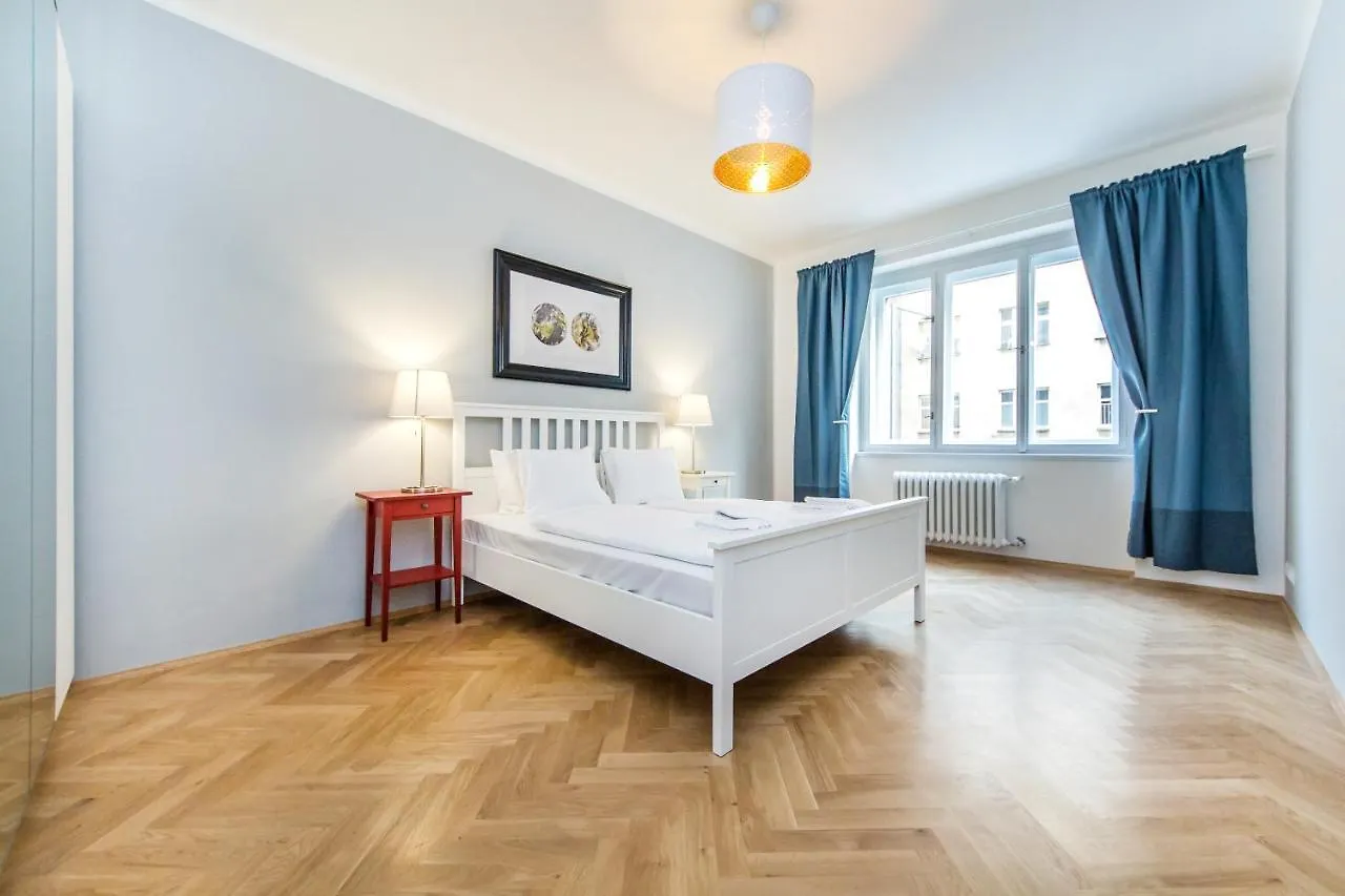 Flora Apartments Prague